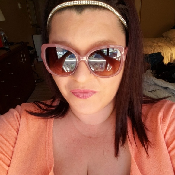 Fast shipper! Top Rated Reasonable offers accepted - Picture 3 of 4